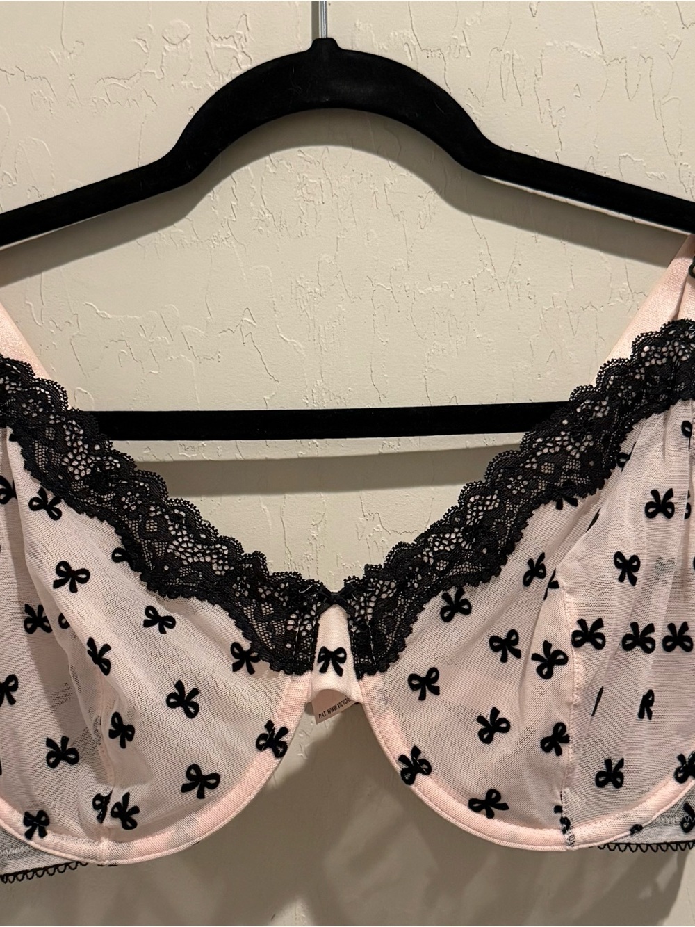 Victoria's Secret Tease Unlined Demi Bra 36DDD - Pink Velvet Bows